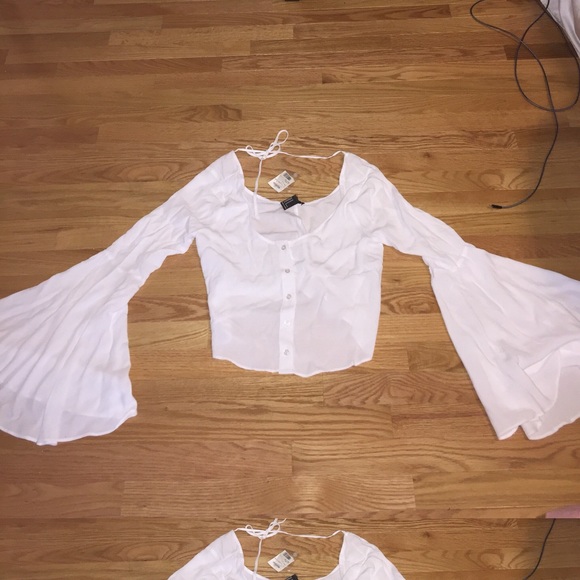 Free People Tops - White bell sleeves cropped blouse